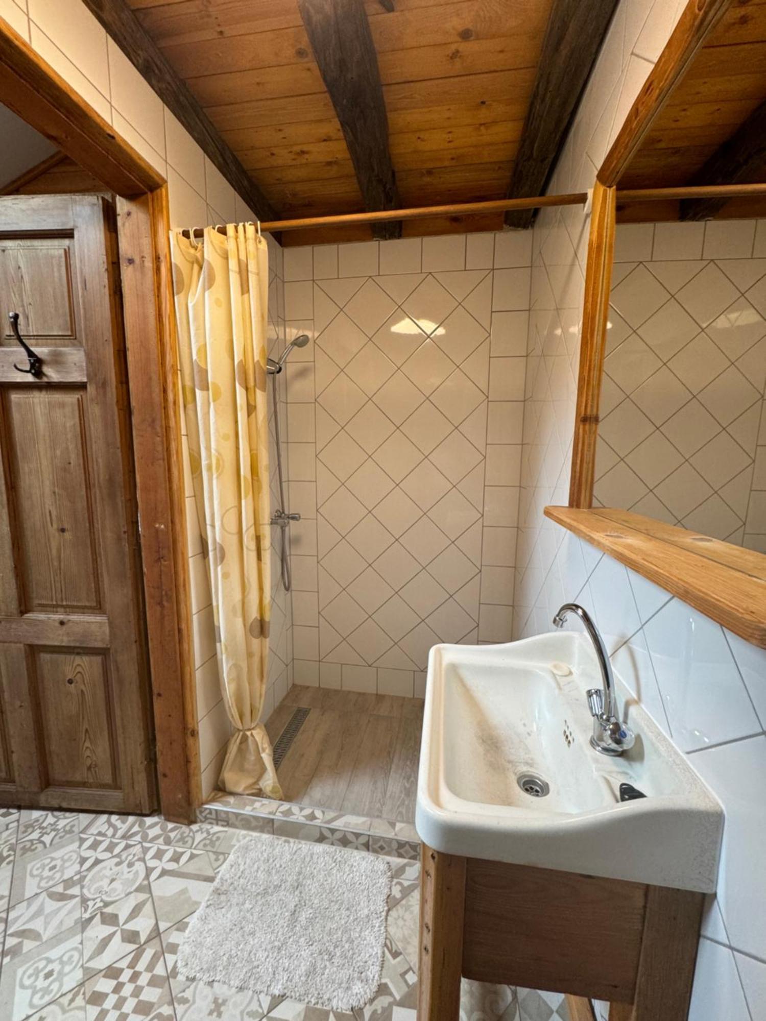 Pajta Apartman Eger Cameră foto